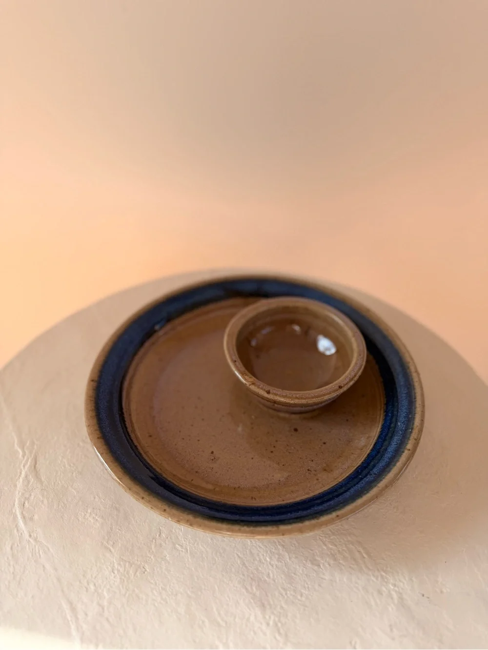 HANDMADE CERAMIC POTTERY SALSA DIP CHIPS SERVING DISH BLUE SPECKLED BROWN GLAZE